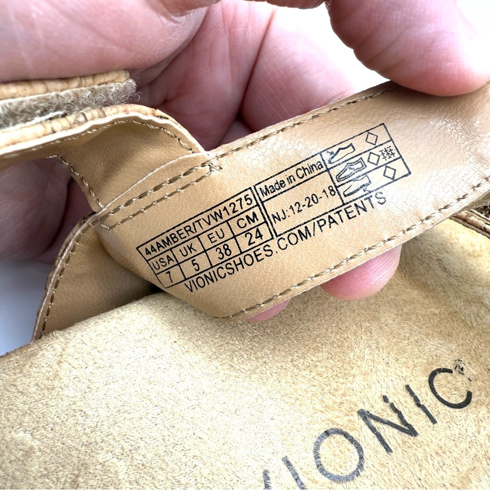 Vionic Amber Gold Cork Adjustable Orthopedic Sand… - image 10