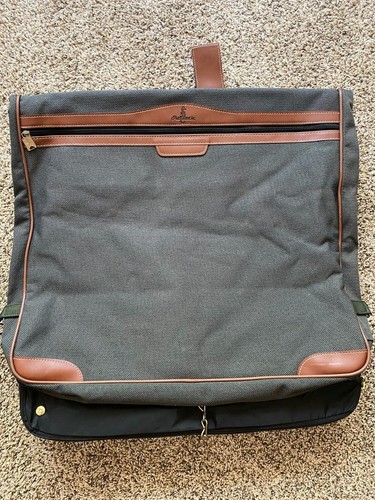 Used 1x Atlantic Garment Bag Folding Green/Faux Leather 22x22 folded - Picture 6 of 6