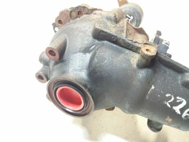 2000-2006 Toyota Tundra Front Differential Carrier Assembly 3.91 Ratio