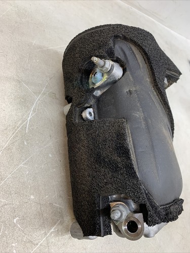 20-22 TESLA MODEL Y AC COMPRESSOR PUMP W ACOUSTIC COVER OEM 1501256-00F 32056 S2 - Picture 4 of 4