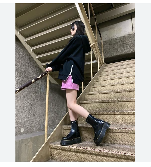 Dr. Martens JETTA HI MAX LEATHER PLATFORM BOOTS MSRP$290 | eBay