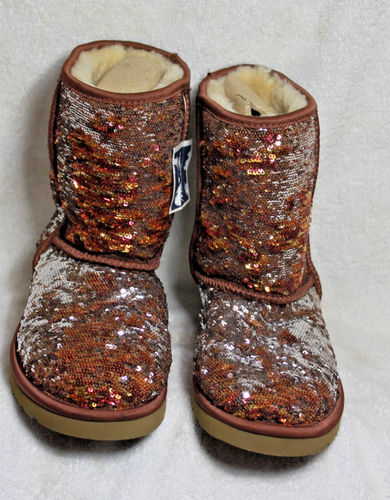 UGG Damenstiefel Größe 8 rot gold Pailletten Glitzer RN # 88276 Produkt-ID # F19012D - Bild 2 von 10
