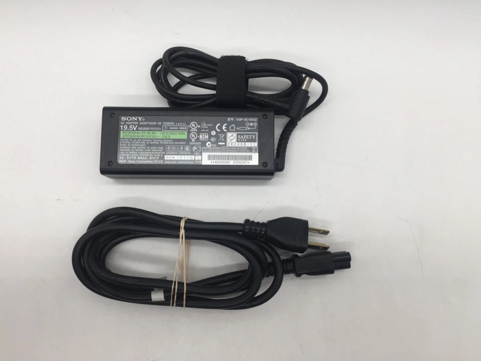 Estación de acoplamiento replicadora de puertos Sony Vaio VGP-PRS20 CON ADAPTADOR ENVÍO Y DEVOLUCIÓN GRATUITOS Foto 2 de 4