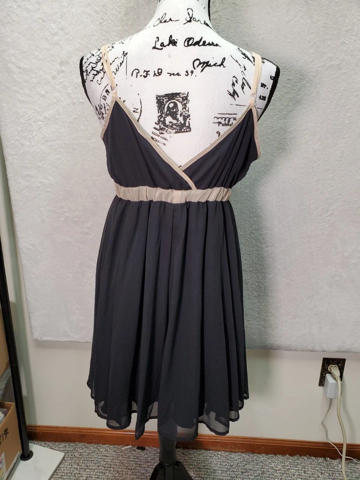 Johnny Martin Party Dress Womens Sz 11 Black Lined Pleated Wrap V Neck With Bows — 第 2/4 张图片