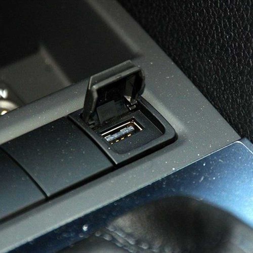 Car Modification Car USB Socket OEM 5KD035726A High Universality Fitment - Picture 5 of 7