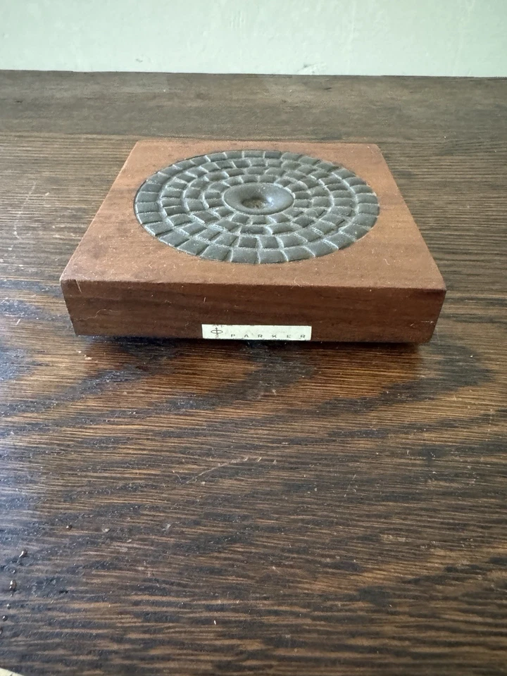 Bolígrafo Parker de cerámica de estudio Marshall hecho a mano soporte para azulejos de piedra Foto 3 de 4