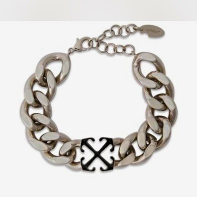 Off-White Silver Tone Enamel Arrow Chain Curb Link Bracelet Adjustable