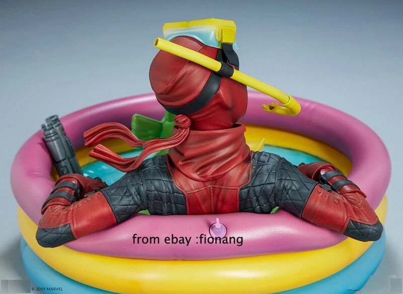 Sideshow SS 7 pulgadas piscina infantil en la piscina Deadpool PF estatua hecha a mano Foto 4 de 4