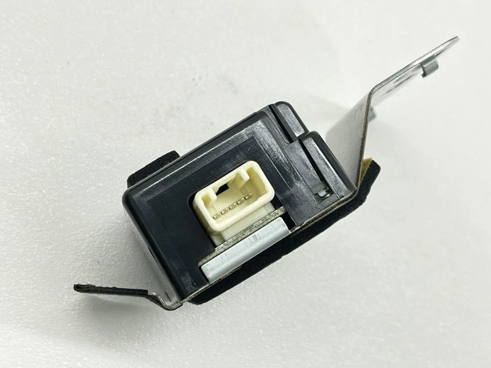 2010 - 2012 LEXUS LS460 LS600H TIRE PRESSURE MONITOR RECEIVER SENSOR MODULE OEM - Image 4 of 4