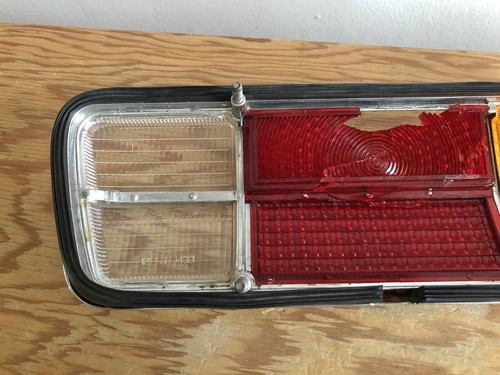 RARE SET OF AUDI 100 C1 ORIGINAL REAR LIGHT CLUSTERS 1968-1976 - EMPIRE CC PARTS - Picture 23 of 24