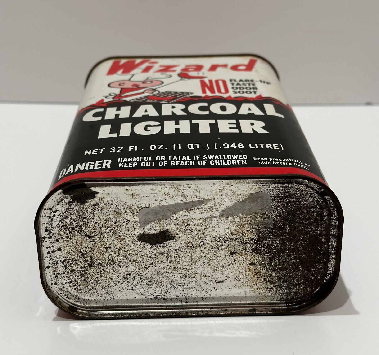 Vintage Wizard Charcoal Lighter Fluid Can 1 Quart 32 Oz Advertising Can - EMPTY
