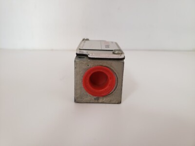 FMC PARTS 514-4779-004 LIMIT SWITCH W/JK2T OPERATING HEAD | eBay