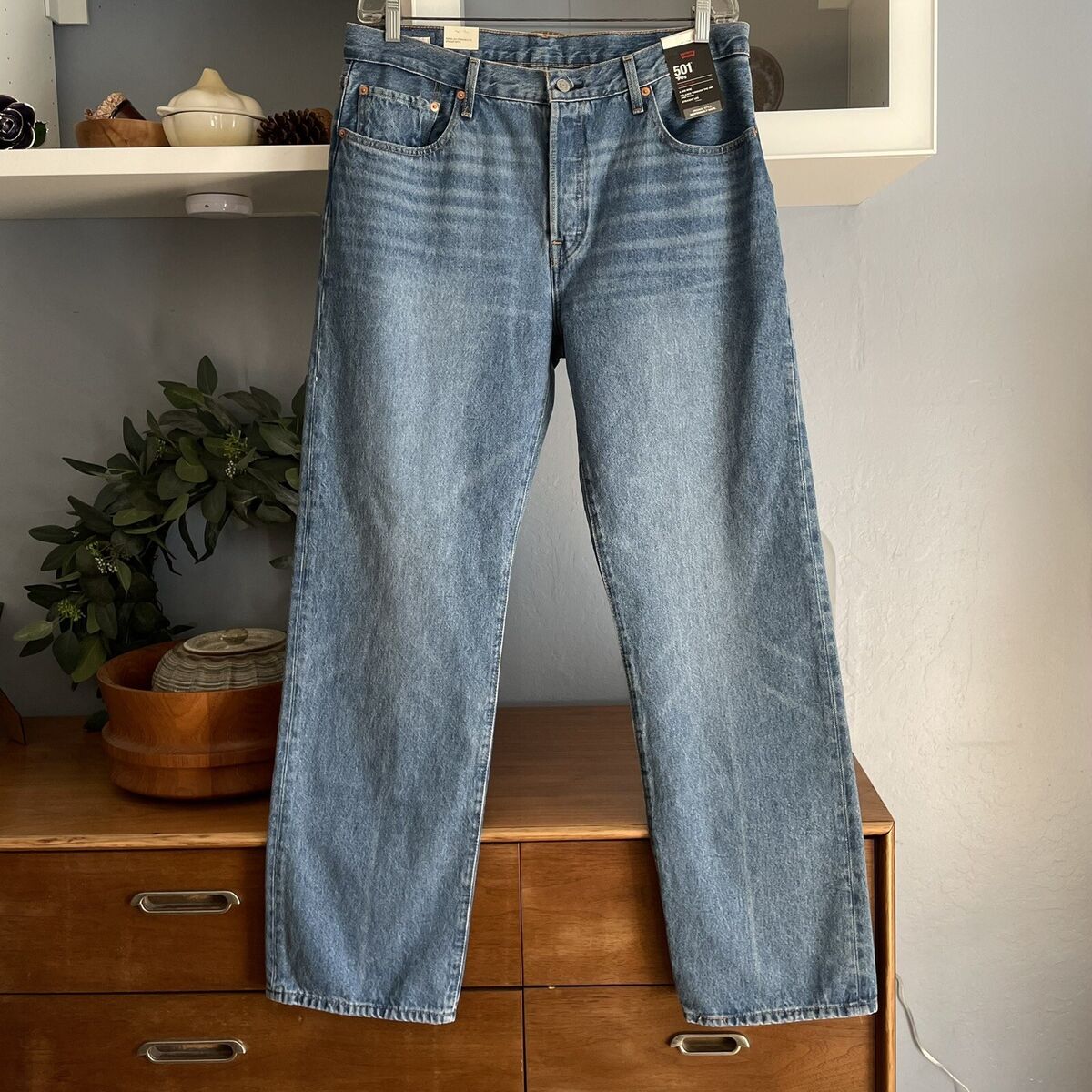 Levi's Premium 501 90s Mid-rise Relaxed Hip /Thigh Straight Levi's Premium 501 90s Mid-rise Relaxed Hip /Thigh Straight
