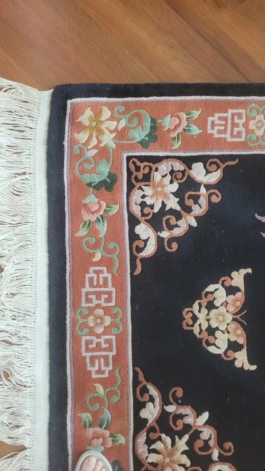 VTG CHINESE ART DECO BLACK FLORAL BORDERED MEDALLION 4 × 6 WOOL RUG 48 × 74 IN  - Image 2 of 4