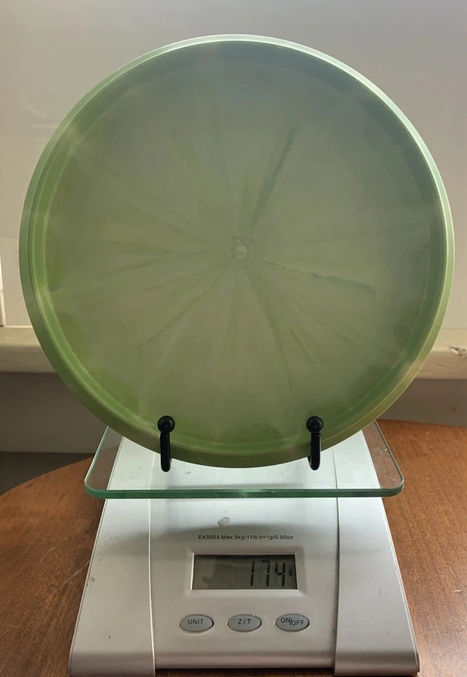 Westside Discs Crown Putter Green With Gold Foil 174 Grams - Image 4 of 4