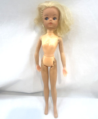 Sindy Doll 12'' Pedigree Blonde Hair Fashion Collector Vintage 1980s Rare