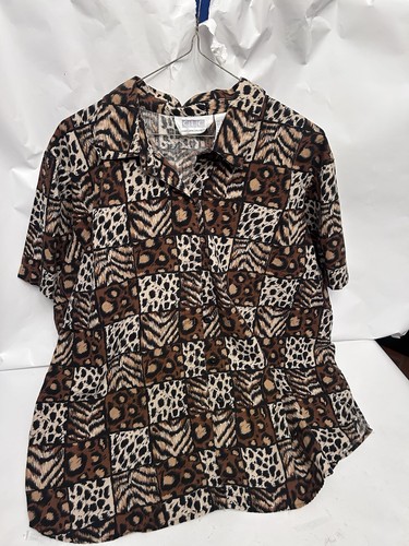 Cricket Lane Collection Leopard Print button up womens 2x short sleeve blouse