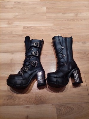 Demonia SINISTER-203 Schwarz Kunstleder Stiefel Gr. 38