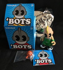 KidRobot Basketball Kid Green 02/20 Mini Bots Blind Box series 3 with box 2011