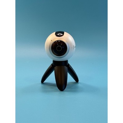 Samsung Gear 360 SM-C200 360° VR Camera Dual Lens 15MP Used w/ Tripod No microSD