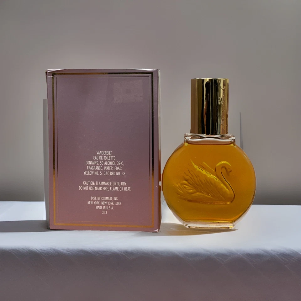 De colección Gloria Vanderbilt Eau De Toilette Perfume Splash 1.7 OZ/50 Ml Foto 2 de 3