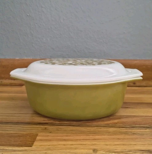 Vintage Pyrex Verde Olive Green 1 1/2 Qt. Oval Casserole Dish With Lid "043"