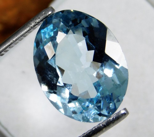 Saphir Naturel De Sri Lanka - 2,05 Carats - Coupe Ovale - Bleu - Neuf Sans Emballage