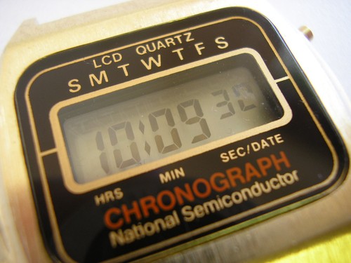 RELOJ CUARZO NATIONAL SEMICONDUCTOR LCD DIGITAL VINTAGE, PARA REPUESTOS O REPARACIÓN. - Imagen 11 de 18