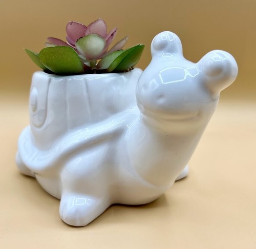 Turtle/Tortoise Planter 🐢🪴~ White Ceramic ~ Faux Succulent ~ MINT Condition! - Picture 3 of 15