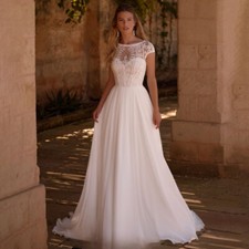 New Lace Applique Wedding Dresses O-Neck Buttons Back Cap Sleeves Bridal Gowns