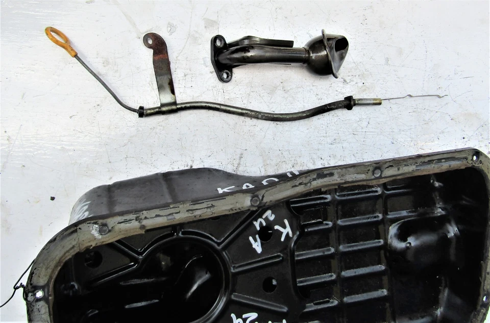 Поддон масляного поддона для двигателя Nissan KA24E 16 В DOHC EFI VAN с датчиком уровня с экраном трубки  - Изображение 4 из 4