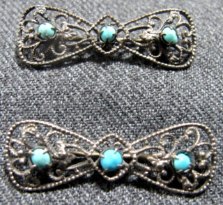 2 Vintage chinese turquoise stone cabs filigree silvertone metal bow pins brooch
