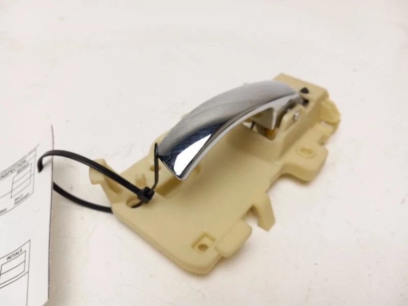 Jeep Compass 2011-2017 manija de puerta interior trasera izquierda OEM 49639  Foto 4 de 4