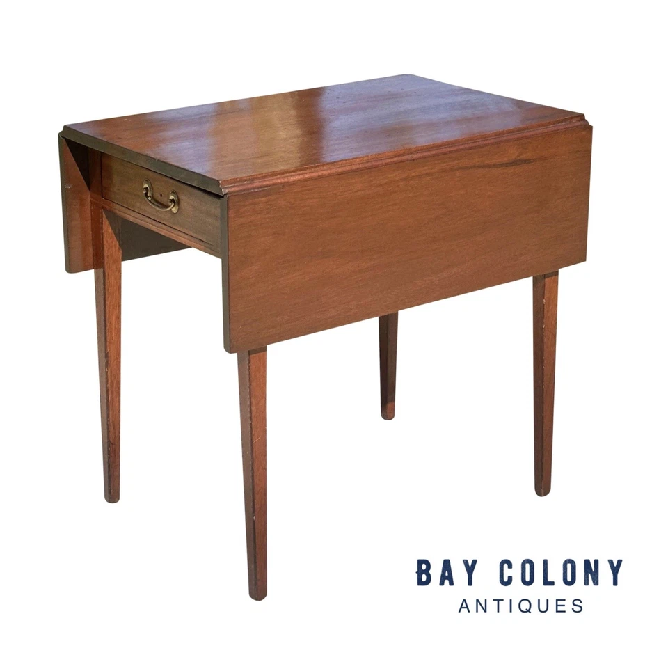 ANTIQUE HEPPLEWHITE SOUTHERN MAHOGANY PEMBROKE TABLE WITH RARE BARBER POLE INLAY - Image 3 of 4