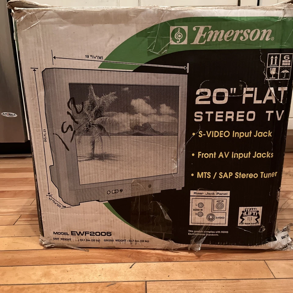 Emerson EWF2006 20” CRT TV Tube Flat Screen Color Retro Gaming- NO REMOTE- - Image 4 of 4