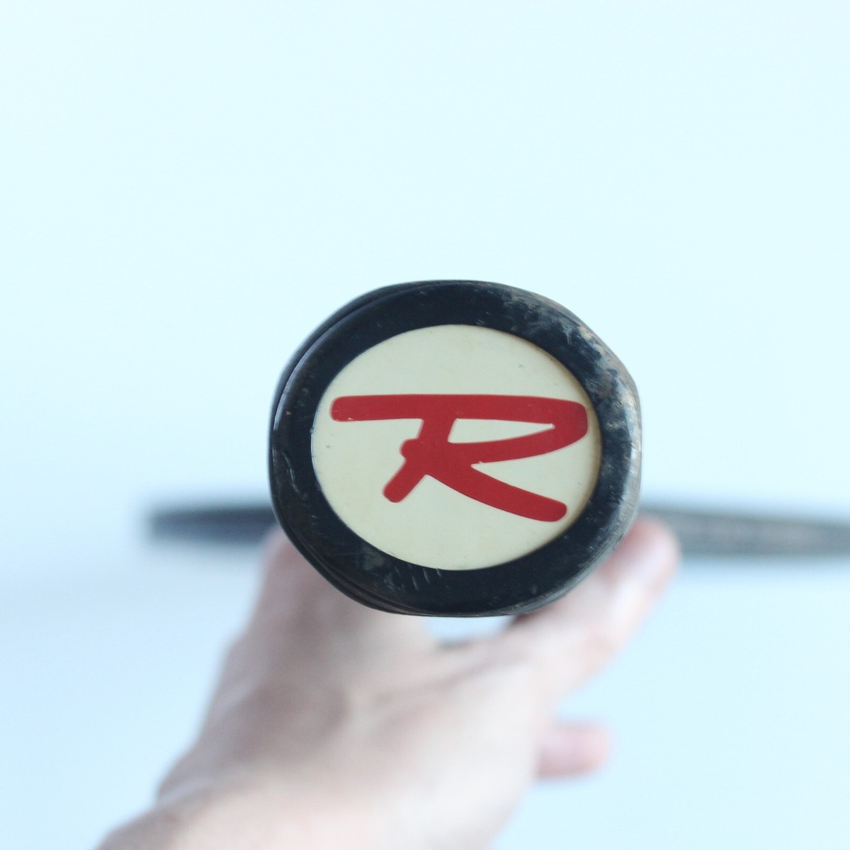 Raquette de tennis vintage Rossignol R40 - Sport & Plein air Raquette de tennis vintage Rossignol R40 - Sport & Plein air