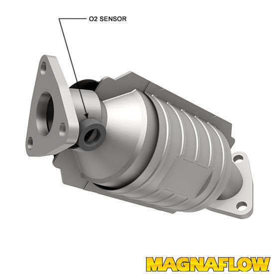 Magnaflow DirectFit Catalytic Converter Coupled for 20022003 Nissan 3