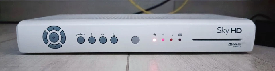 SKY HD DECODER PACE DS 831 NS + CAVO D'ALIMENTAZIONE FUNZIONANTE LEGGE Q e MYSKY - Immagine 3 di 4