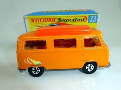 Matchbox Superfast No. 23 VW Camper orange with rare ORANGE interior mint/boxed - Picture 4 of 12