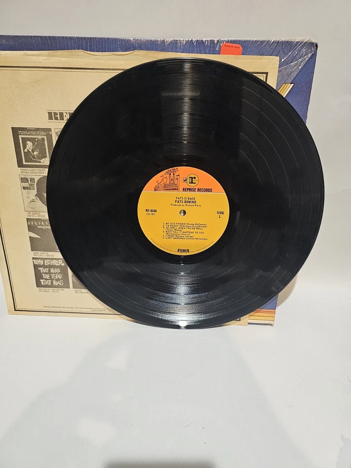 Fats Domino - Fats Is Back 1968 Vinyl LP - VG+ Original  - Image 4 of 4