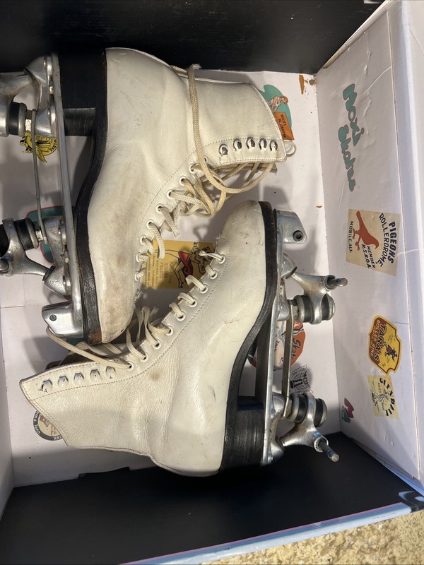 Vintage Riedell 297R Leather Roller Skates Women's Size 5.5, SureGrip Century