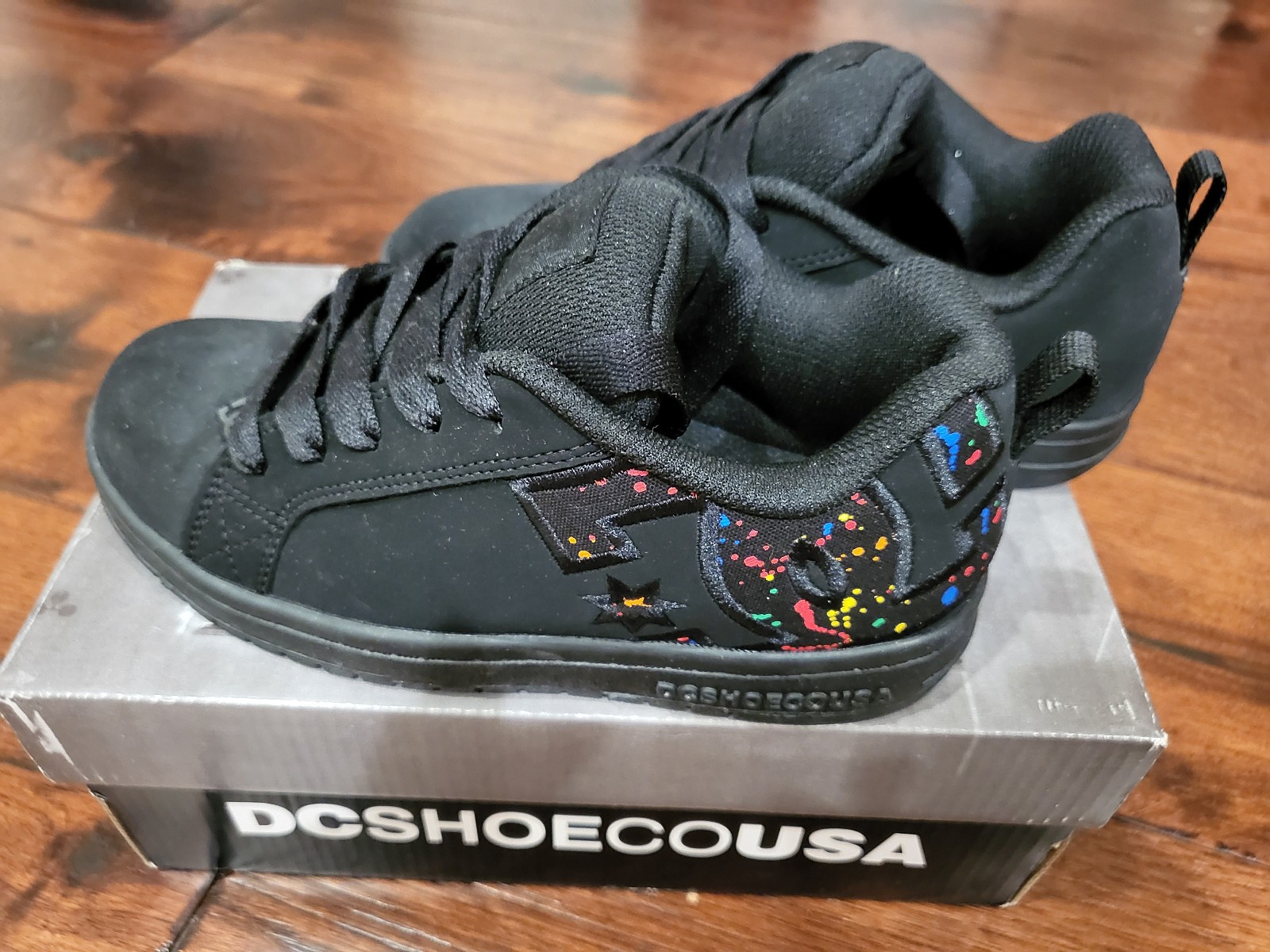 kids DC Court Graffik shoes (worn only twice)