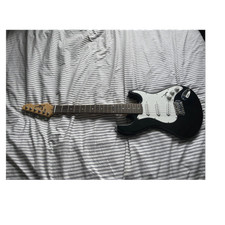 Gear4music Electric Guitar Black Solid Body 6 String Right-Handed Maple Neck