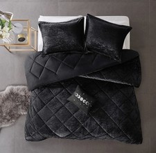 INTELLIGENT DESIGN 4-PC FELICIA King/Cal King Velvet Duvet Cover Set.