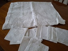 NAPPE ancienne + 12 Serviettes, coton, brodée, ajourée, 200 x 140 cm. Epoque 20e