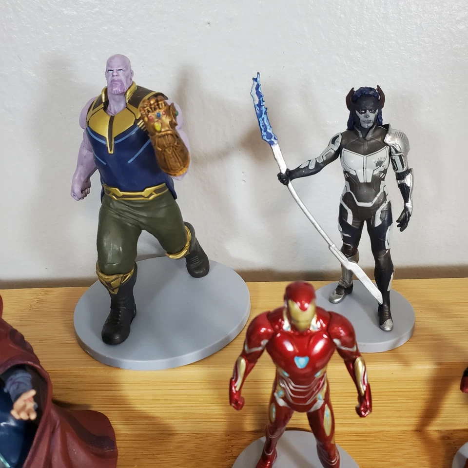 Disney Store Marvel Avengers Lote de 7 Figuras de Acción de PVC 4" Cake Toppers Juguetes Foto 4 de 4