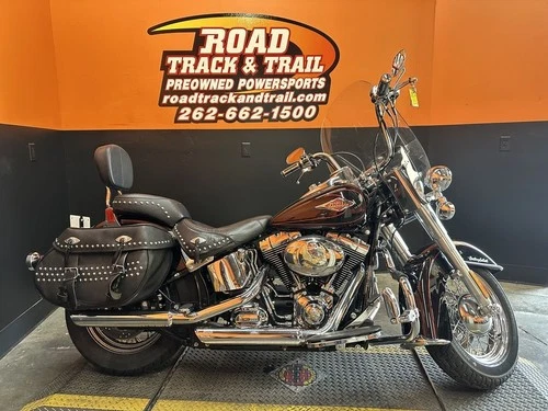 2011 Harley-Davidson® FLSTC - Heritage Softail® Classic