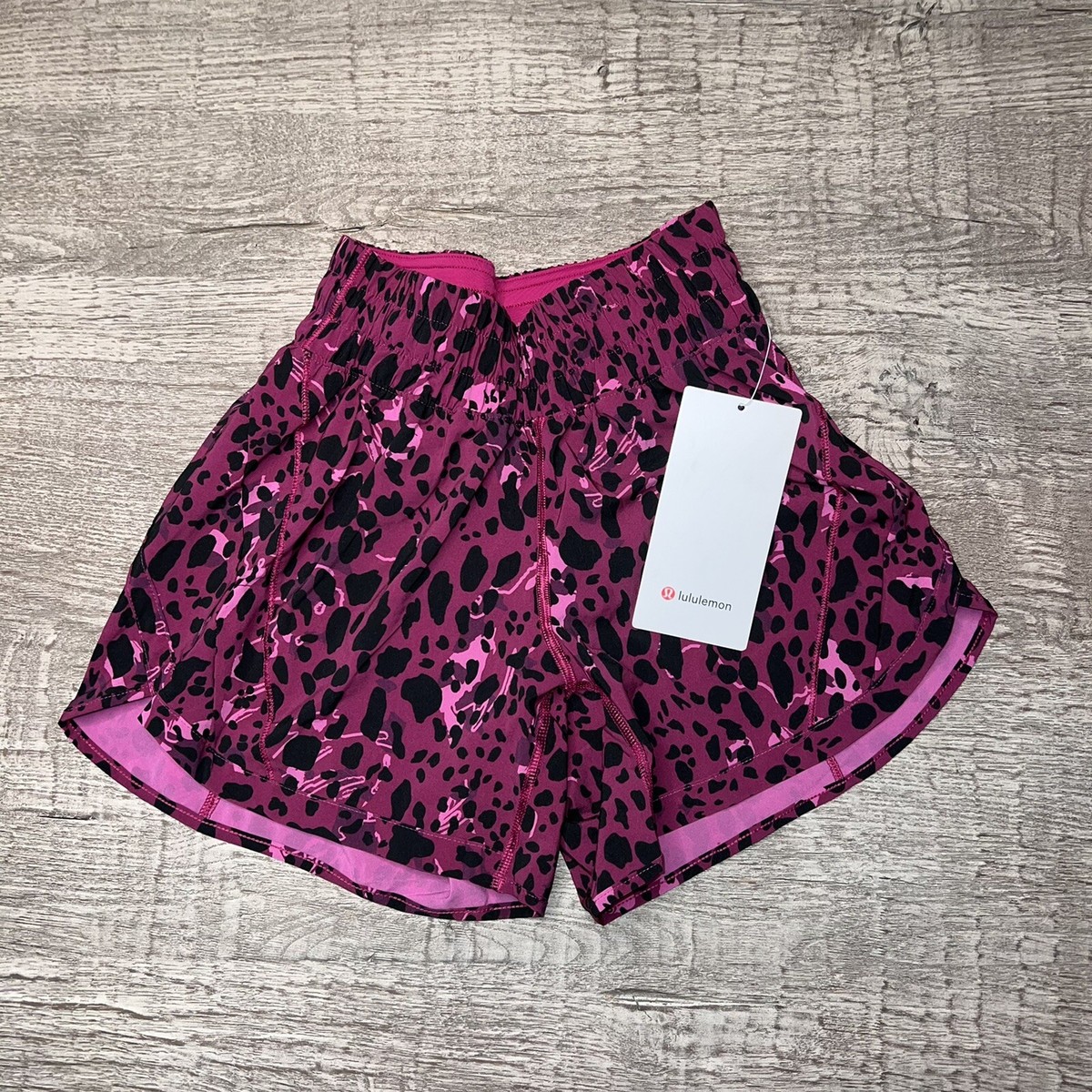 NWT Lululemon Track That MR Short 5