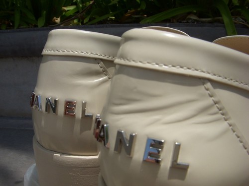 Chanel Shiny Light Beige BACK to COLLEGE Loafer EUR38, Insole 9 5/8" MSRP$1350 - Picture 7 of 21