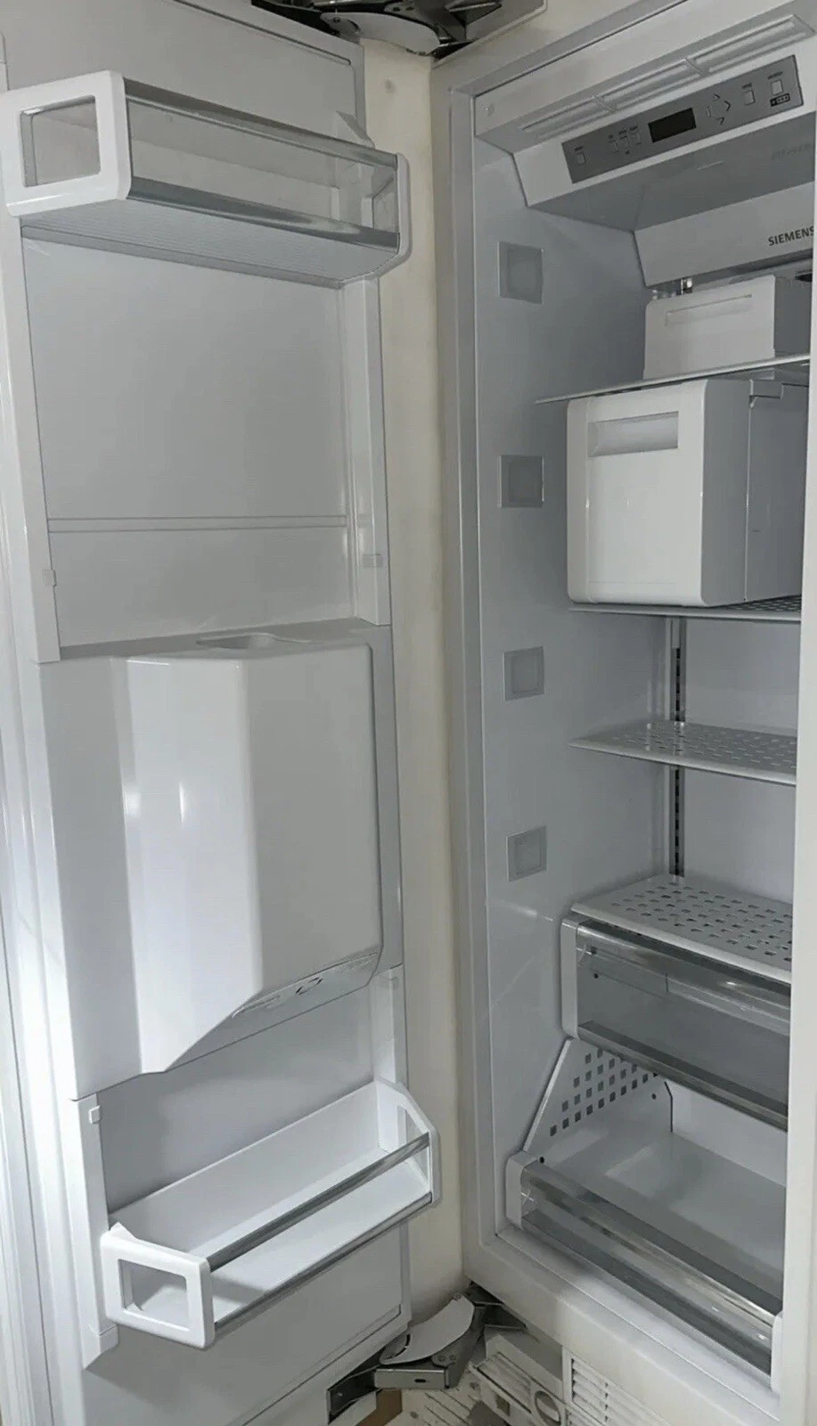 Gallery image 13 for Siemens/Gaggenau  Tall Freezer In Excellent Working Order RRP £4025